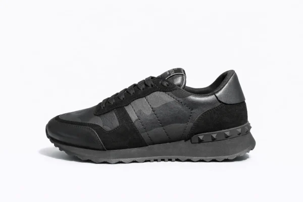 7fbc124e-ec80-4588-9eb1-a691fee6e304 Valentino Black Sneakers