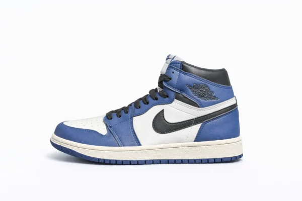 f1bb52b5-7fdc-4ef8-b9b1-cf1daab19b5e Nike Jordan 1 Light Blue