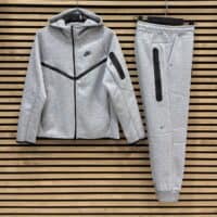 ნაიკი ტეჩი