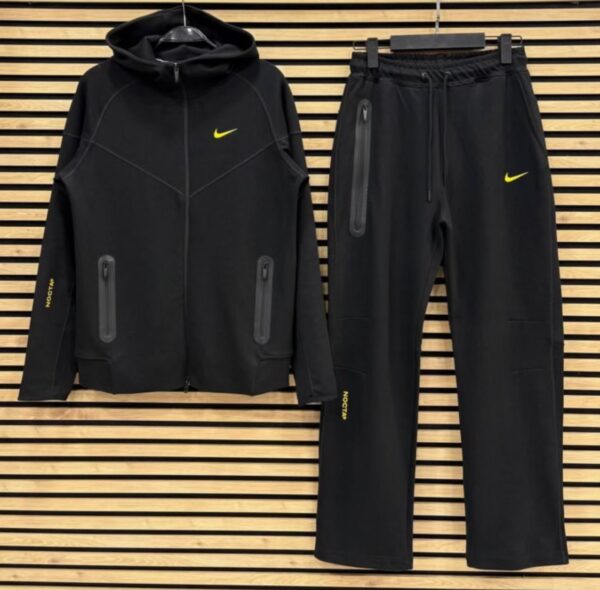 IMG_4505 Nike Tech Black
