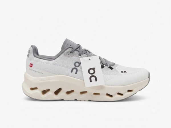 On Sneakers-Running shoes