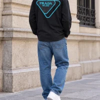 Prada შავი ლურჯი ლოგოთი Prada შავი ლურჯი ლოგოთი