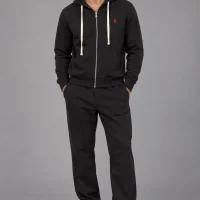 მამაკაცის სპპრტული ორეული მამაკაცის სპპრტული ორეული