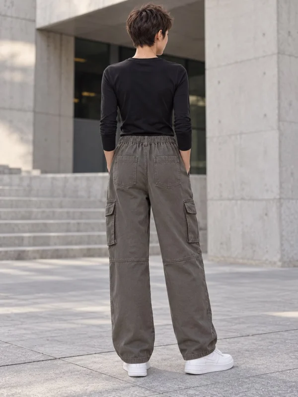 ნაცრისფერი streetStyle შარვალი ნაცრისფერი streetStyle შარვალი