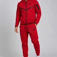Nike Tech(ნაიკ ტეჩი)- სპორტული ორეული Nike Tech(ნაიკ ტეჩი)- სპორტული ორეული