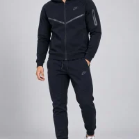 Nike tech(ნაიკის ტეჩი)- სპორტული ორეული Nike tech(ნაიკის ტეჩი)- სპორტული ორეული
